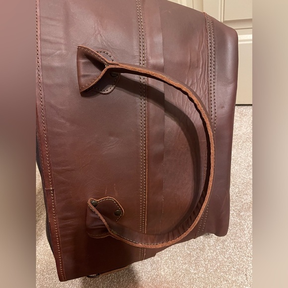 Love 41 Expandable Zipper Leather Tote Bag - Picture 3 of 6